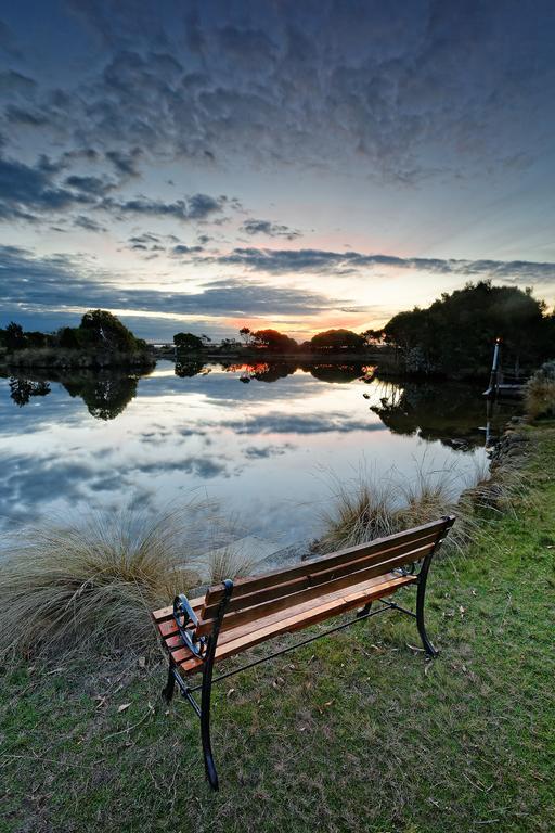 Stanley Lakeside Spa Cabins Luaran gambar